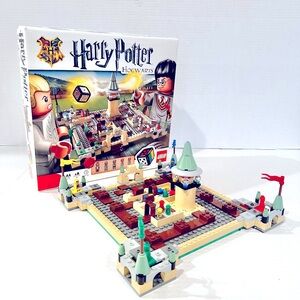 LEGO 3862 Harry Potter Hogwarts Retired Includes Mini Figures‎ Missing 5 Pieces